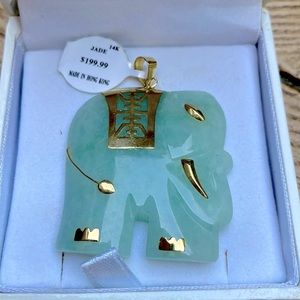 14k Yellow gold jade elephant vintage pendant